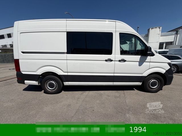 Minibus VOLKSWAGEN Crafter 35 L2H2 RWD pe AHK,3,5t