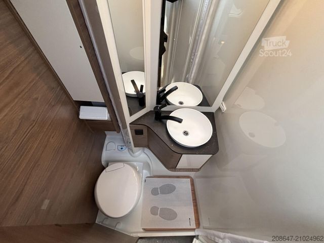 Half-integraal camper CORIGON T Advanced 700 S *Safety Paket*TV-Paket*Markise*