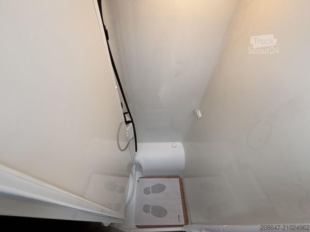 Half-integraal camper CORIGON T Advanced 700 S *Safety Paket*TV-Paket*Markise*