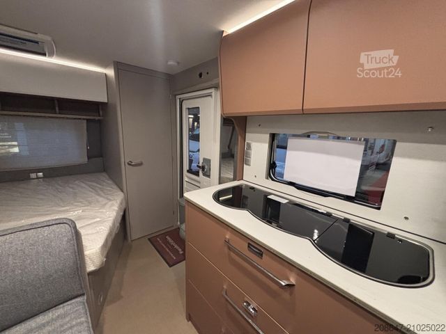 Caravane BÜRSTNER Averso 480 TK *1700kg*Komfort Dusche*Gas/Kombi**