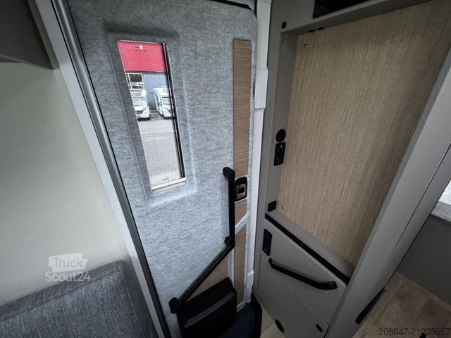 Camping-car semi-intégré BÜRSTNER Campeo TD 660 *Winterpaket*Attractive Paket*