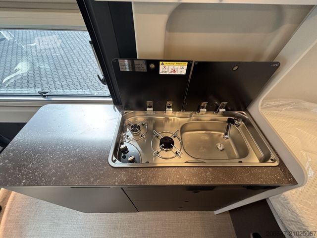 Camping-car BÜRSTNER B66 C 600 Schlafdach*Automatik*Ganzjahresreifen*