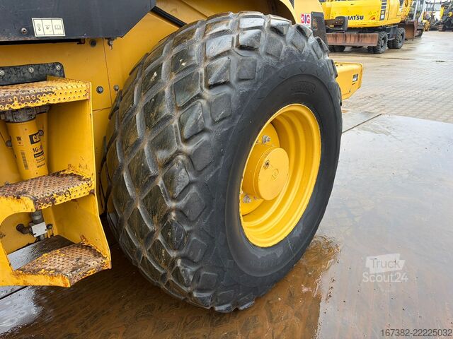 Cilindru simplu Caterpillar CS563E