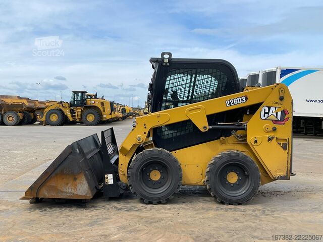 încărcător Caterpillar 226D3
