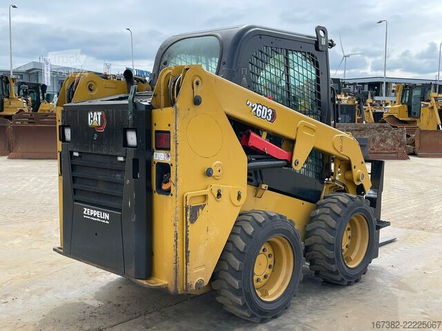 încărcător Caterpillar 226D3