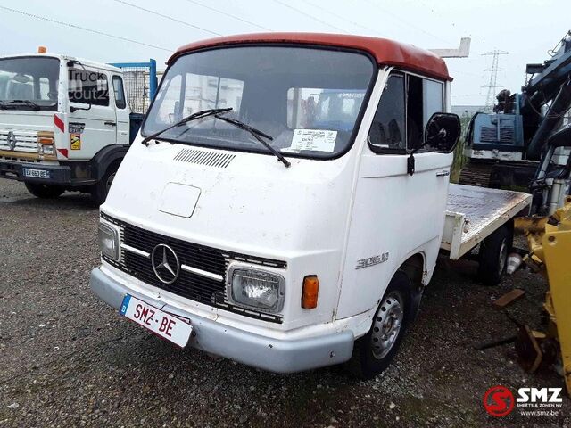 Plateforme de chargement ouverte Mercedes 