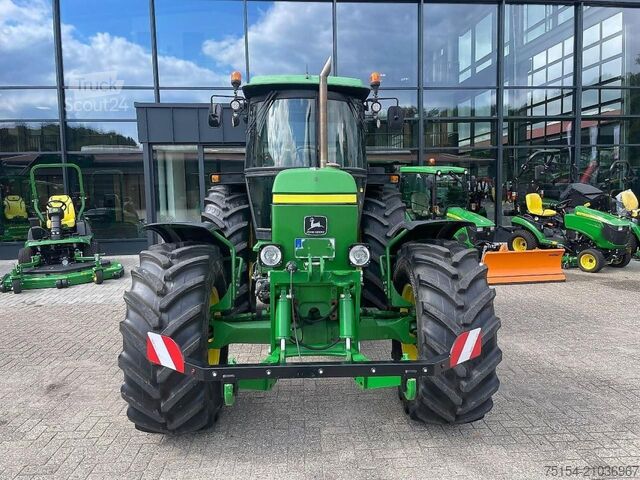 Tracteur John Deere 3350