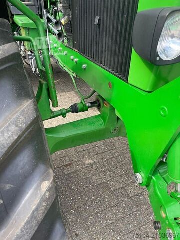 Tracteur John Deere 3350