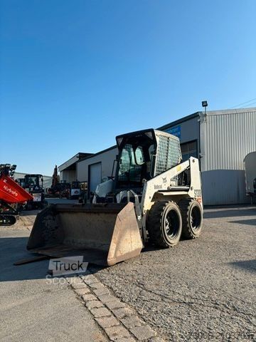 Chargeuse sur pneus BOBCAT S130 Kompaktlader
