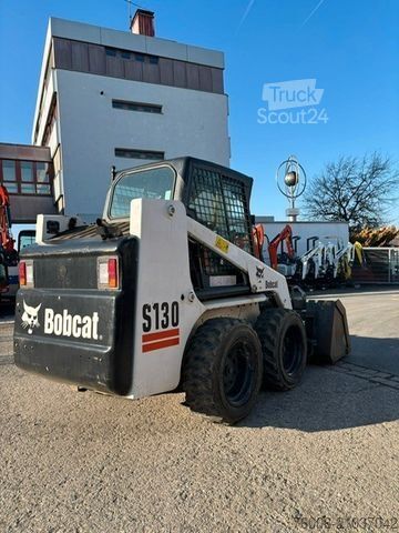 Chargeuse sur pneus BOBCAT S130 Kompaktlader