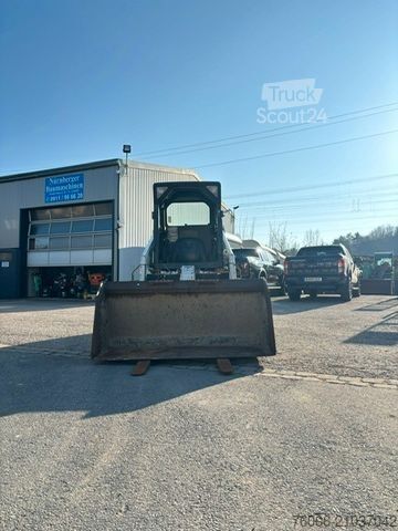 Chargeuse sur pneus BOBCAT S130 Kompaktlader