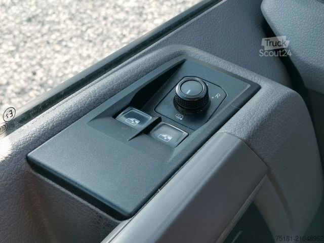 Fourgon isotherme frigorifique VOLKSWAGEN Crafter 2.0TDI/120kw MITTLE/ KÜHL/HEIZUNG/ TEMP.