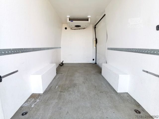Fourgon isotherme frigorifique VOLKSWAGEN Crafter 2.0TDI/120kw MITTLE/ KÜHL/HEIZUNG/ TEMP.
