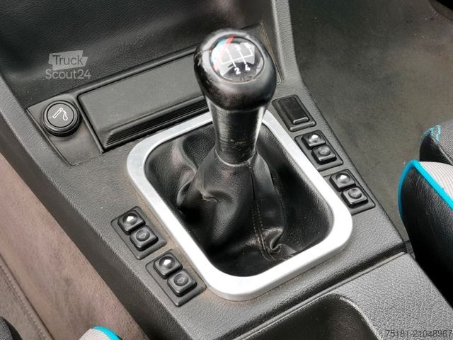 Dodávka BMW E30 318i Cabrio + Hardtop/ TOP ZUST!