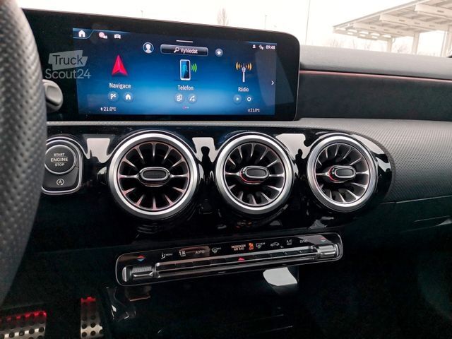 Фургон MERCEDES-BENZ A 200d AMG-line*Keyless*MULTIBEAM LED*1.BESITZER