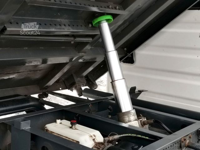 Kiepwagen bestelauto IVECO Daily 35S14 3-SEITENKIPPER /7 SITZE/ AHK 3,5T