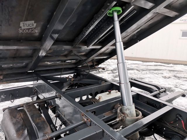 Kiepwagen bestelauto IVECO Daily 35S14 3-SEITENKIPPER /7 SITZE/ AHK 3,5T