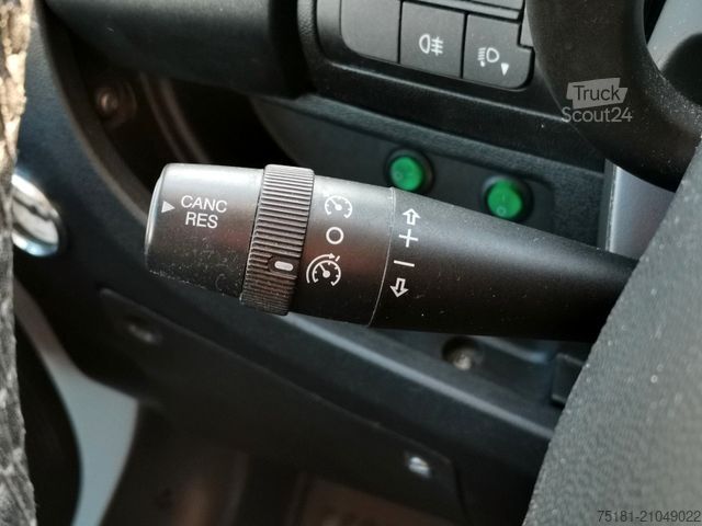 Camion bâché PEUGEOT Boxer 2.2HDI/110kw PRITSCHE 9PAL/ LUFT/ KLIMA