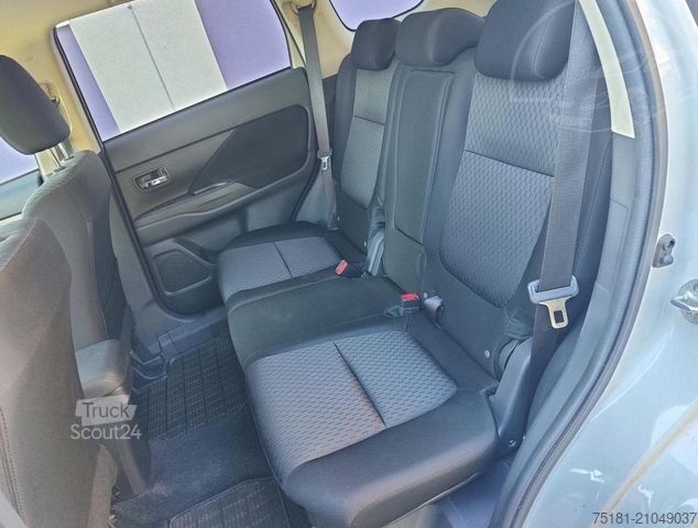 Pick-up MITSUBISHI Outlander ClearTec Invite 4WD