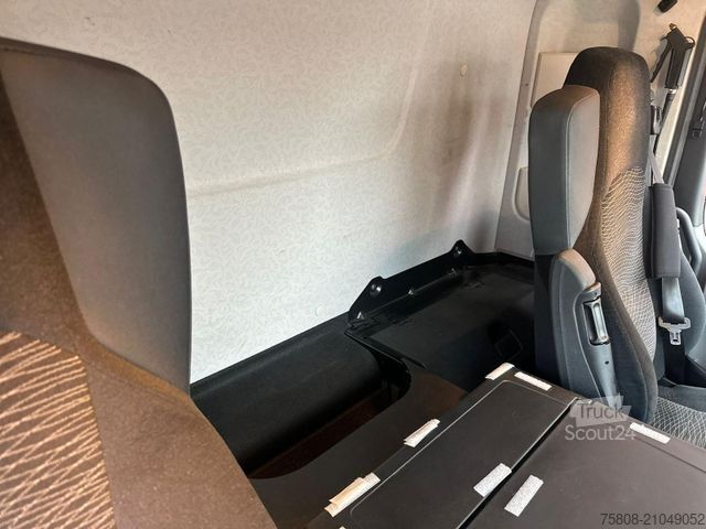 Lastebilmontert kran MERCEDES-BENZ Antos 2646 Baustoff Atlas 206.3 Lift/Lenk AHK