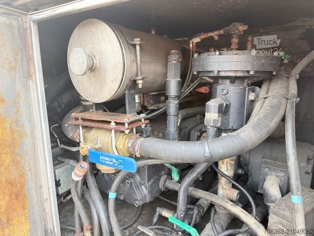 Camião-cisterna de vácuo MAN TGA 26.400 6x4 MORO 13.700 l. ADR Edelstahl