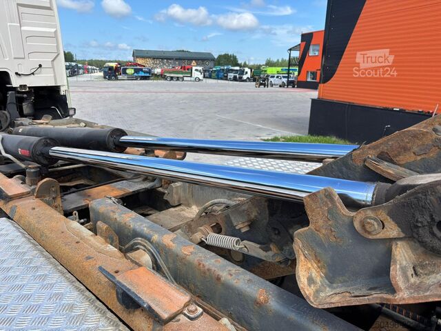 Systém hákového ramena Volvo FH 540 6x2*4 HIAB XR 21 ton / L=5650 mm / RETARDER