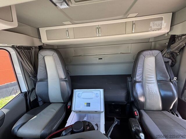 Sistem de braț cu cârlig Volvo FH 540 6x2*4 HIAB XR 21 ton / L=5650 mm / RETARDER