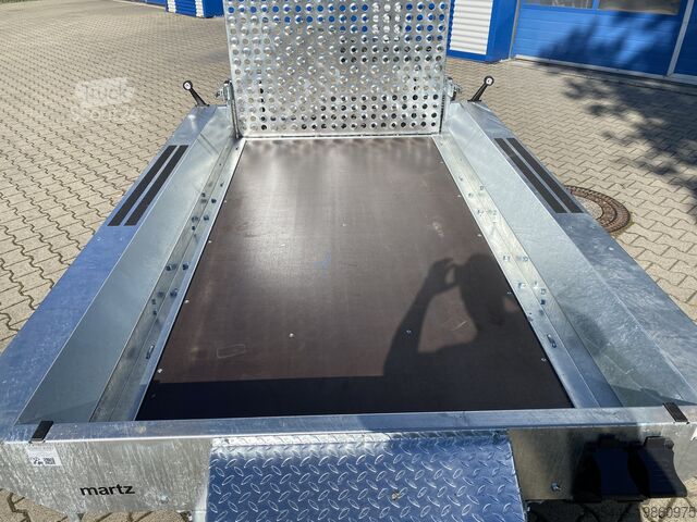 Náves s nízkou podlahou s nosnosťou 2904 kg Martz Tieflader Maschinenanhänger 3500KG