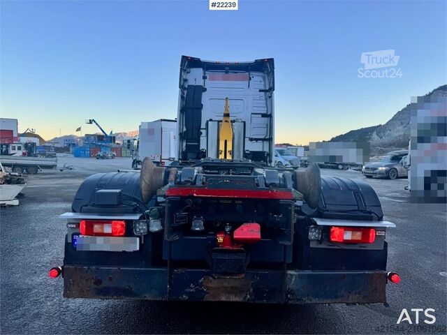 Hook arm system Volvo FH540 Tridem Hook Truck – Snow Plough Equipped – 2