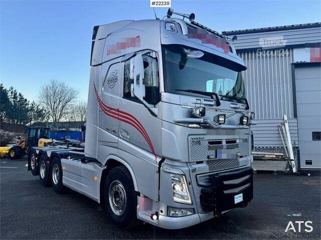 Hook arm system Volvo FH540 Tridem Hook Truck – Snow Plough Equipped – 2