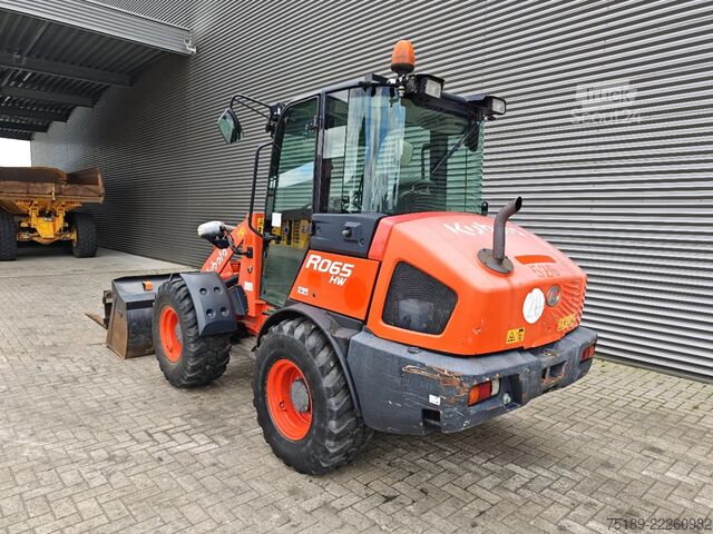 Lastare Kubota R065 Bucket + Forks!