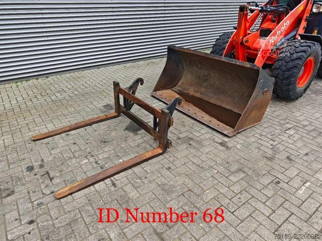 Lastare Kubota R065 Bucket + Forks!