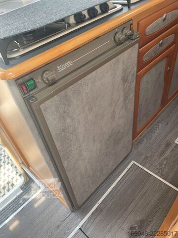 Alkove-camper EURAMOBIL Alkoven 635 | Händlergeschäft- Viele extras!