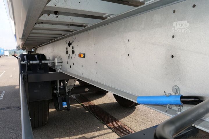 Semirimorchio ribaltabile SCHMITZ CARGOBULL SKI 24 SL 9,6/ 50 m³ MULTITÜRE 6190 kg/GETREIDE