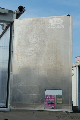 Semirimorchio ribaltabile SCHMITZ CARGOBULL SKI 24 SL 9,6/ 50 m³ MULTITÜRE 6190 kg/GETREIDE