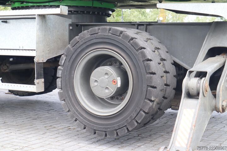 Kerekes kotrógép Sennebogen 818 ME | SORTING GRAB | GOOD TIRES