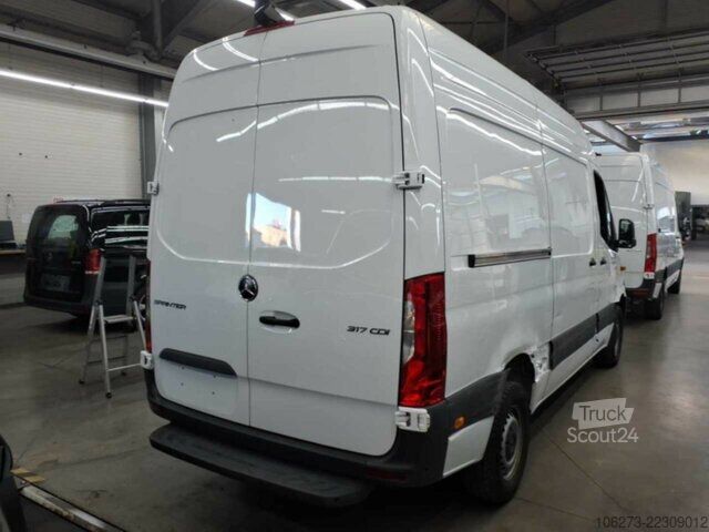 Furgon Mercedes-Benz Sprinter 317 CDI,L2H2,Automatik,Kamera,Navi