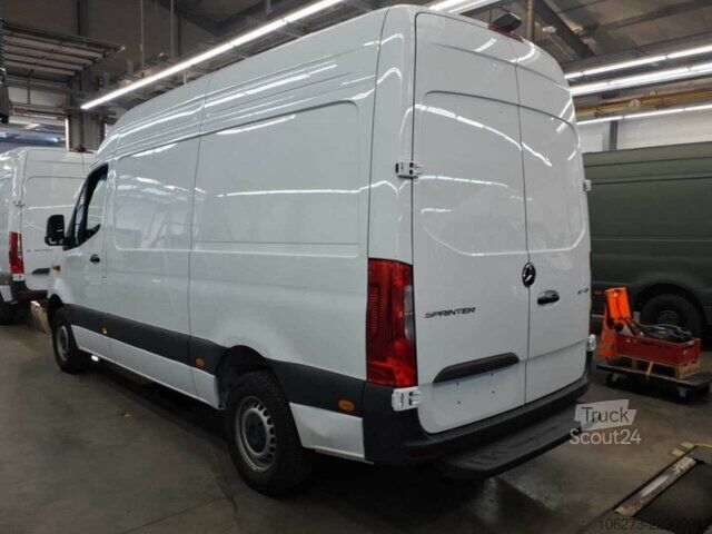 Furgon Mercedes-Benz Sprinter 317 CDI,L2H2,Automatik,Kamera,Navi