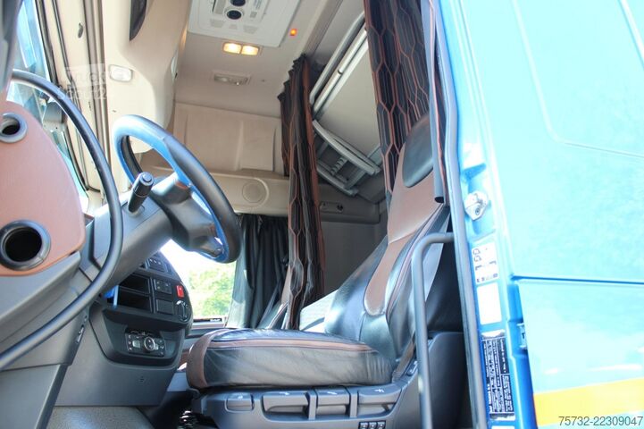 Standard SZM Daf 530 SSC  Navi  Kühlbox  Leder  Standklima   ACC