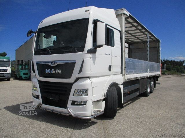Valníkový nákladní automobil s plachtou MAN TGX 26.460, LBW mit 2.500 kg, Retarder