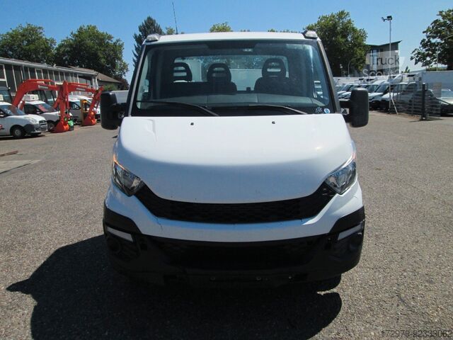 Furgona šasija IVECO 35 C13*Fahrgestell*