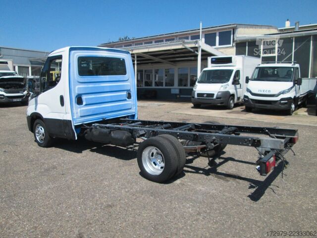 Furgona šasija IVECO 35 C13*Fahrgestell*
