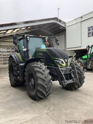 Tractor Valtra Q305
