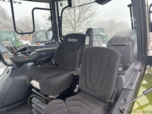 Tractor Valtra Q305