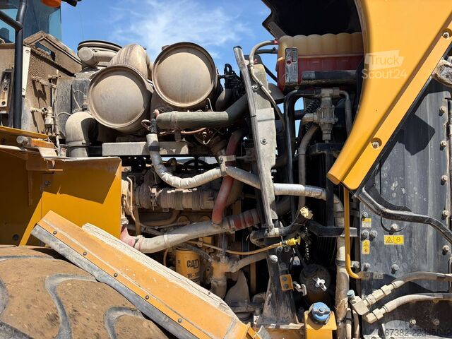 Kuormaaja Caterpillar 966M