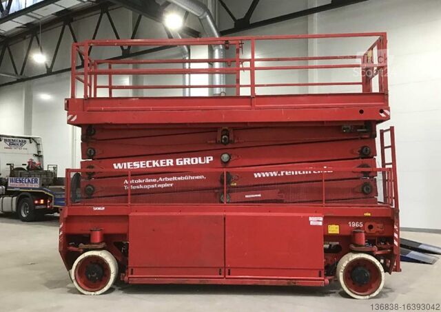 Ножичний підйомник Holland Lift Combistar N-265EL 13 4WDS Elektro 28m