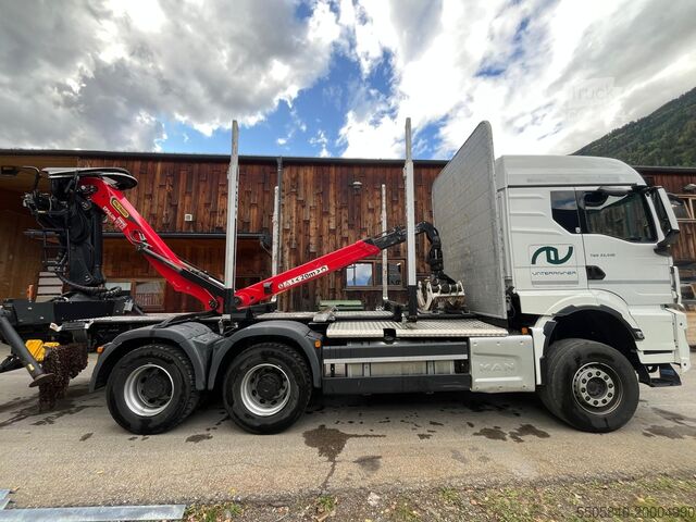 Camion de transport de bois MAN TGS 33.510