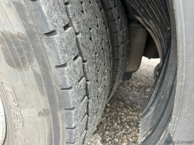 Кузов + кран HIAB XS 322-6 Renault T 380