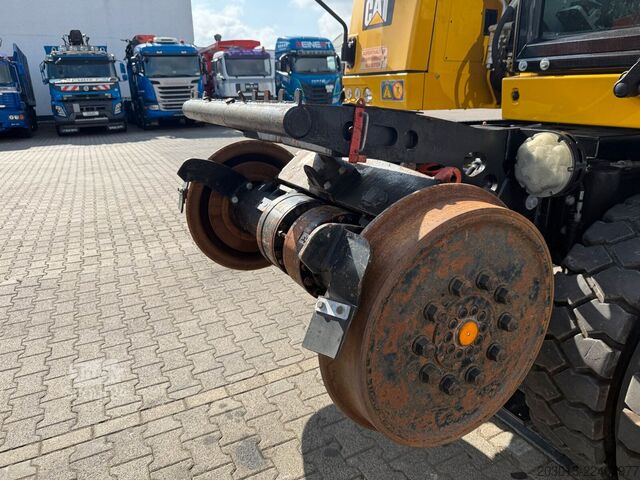 Hjulgraver  M323F 4x4 Zweiwegebagger