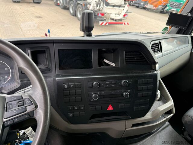 Autobetoniere MAN 35.400 8x4 BB CH Betonmischer Liebherr